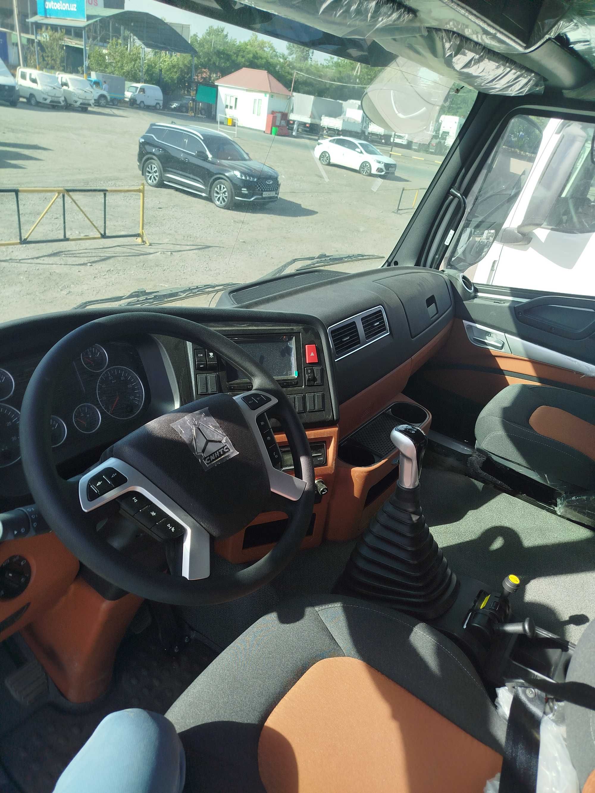 Автосамосвал SINOTRUK Homan-M7 6x4 - 15 т / 13 куб.м Sunhunk