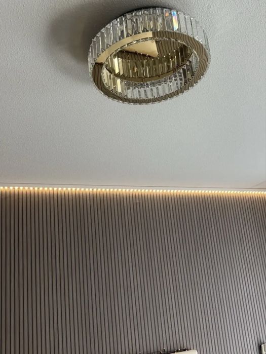 Нов стилен полелей в кутия