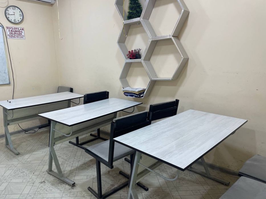 Парта стул сотилади