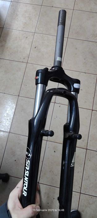 Furca 28 inch doua modele SR Suntour