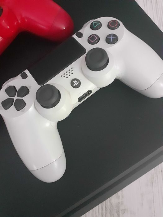 Плейстейшън 4, станция, 1 джойстик, игри