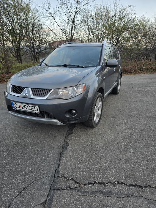 Vand suv Mitshubishi outlander 4x4