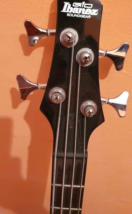 Chitară bass ibanez 4 corzi