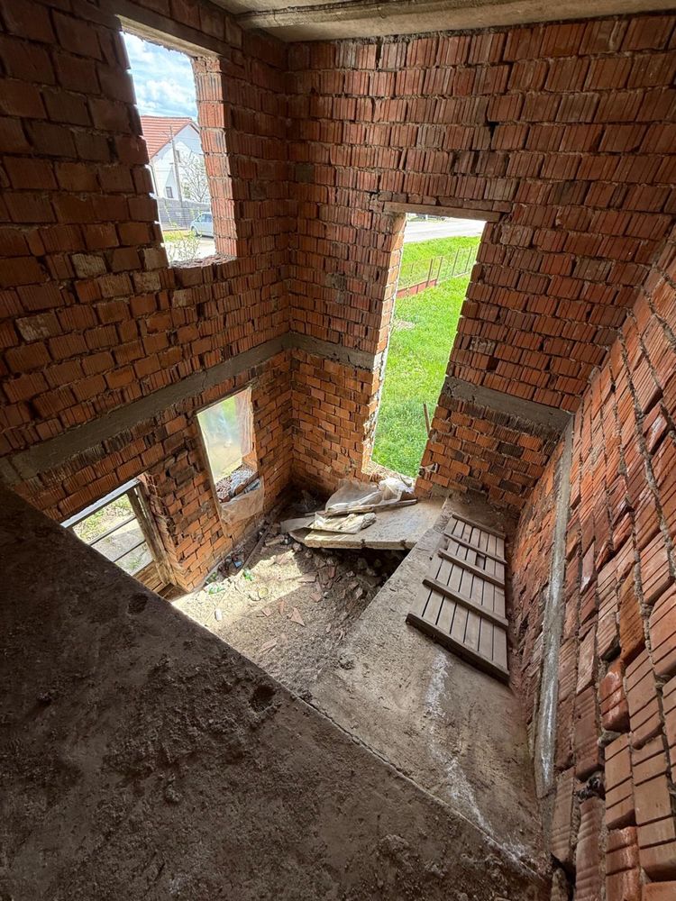 Casa cu teren spre vanzare.In Paulesti!