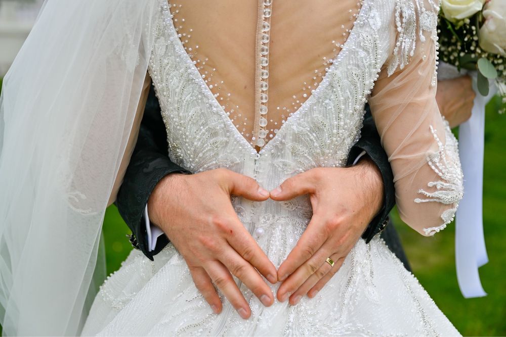 Vând rochie de mireasa tip prințesă