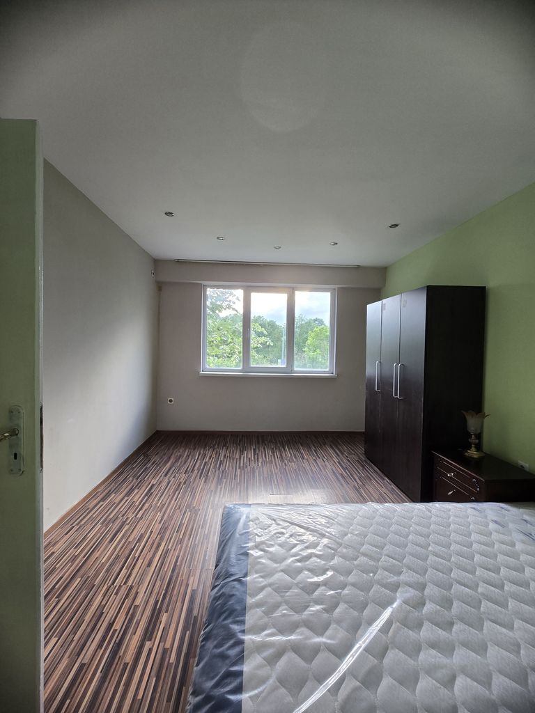 Дава се под наем Двустаен апартамент в Горна Оряховица - 64 кв.м за 204 € - Снимка #1