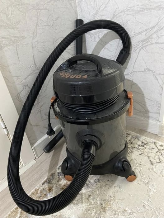 Пылесос б/у в хорошем состояний