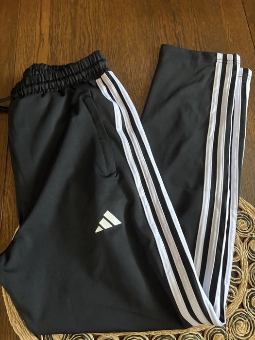 pantaloni adidas L