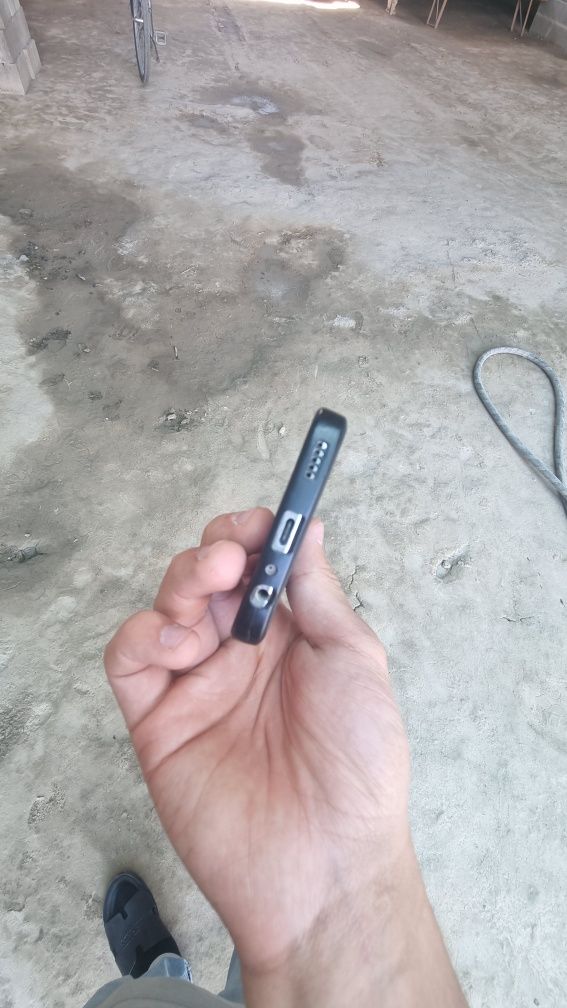 Honor x8 srochna sotiladi