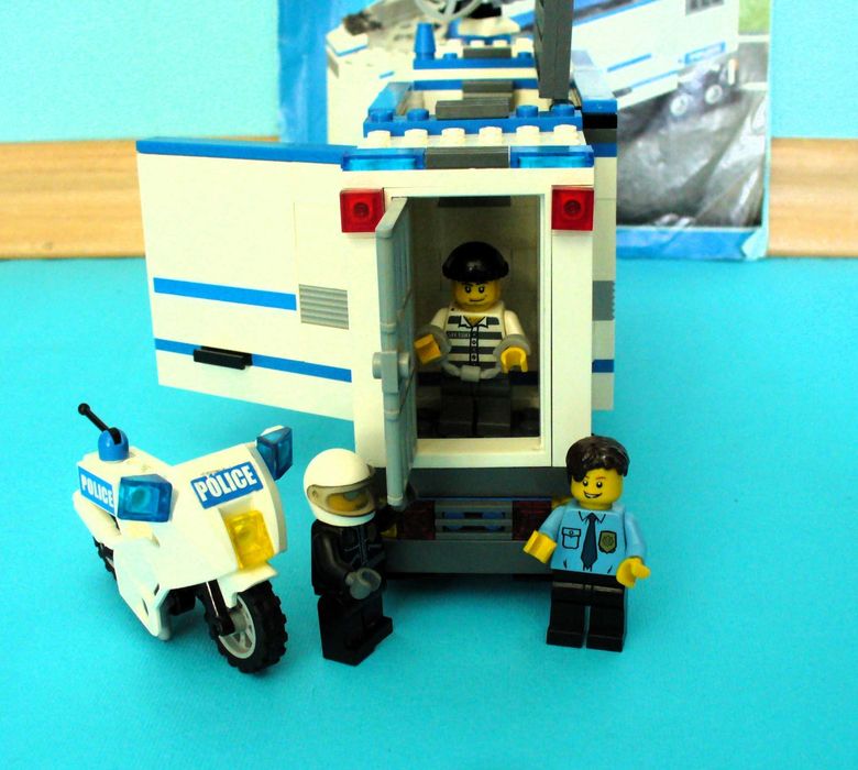 LEGO City 7288Полицейски камион/мобилна станция/+мод.7285,7741 и60042