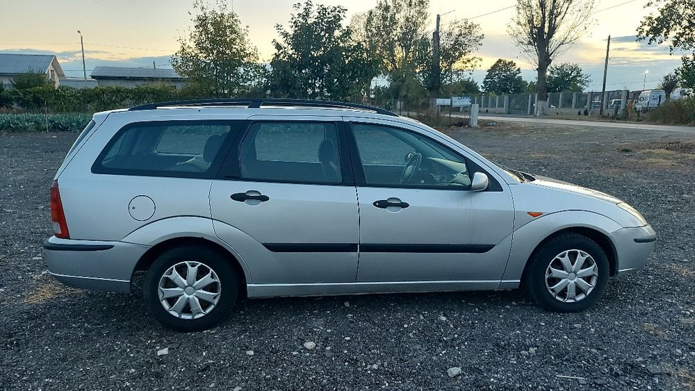 Ford Focus 1.8 TDDI Break - De vânzare