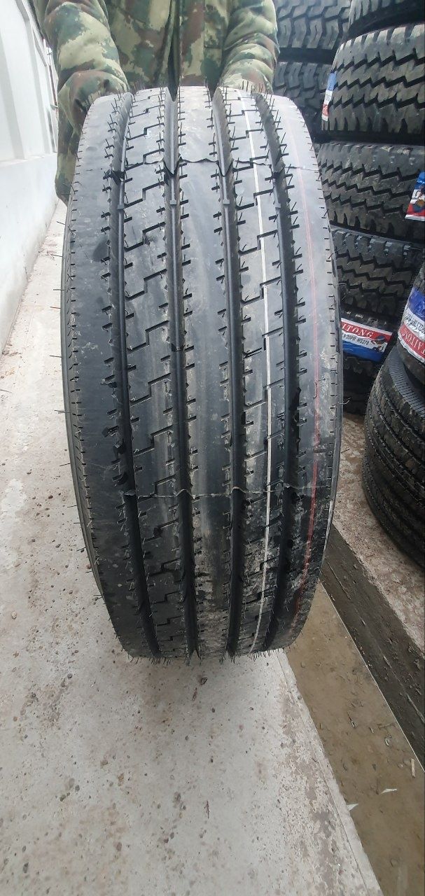 Грузовая шина Taitong 315/70R22.5-20PR узор HS201