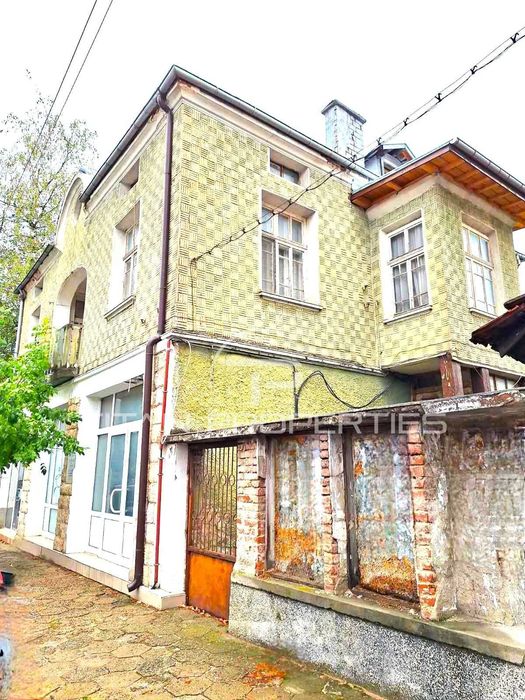 Етаж от къща в Чепеларе