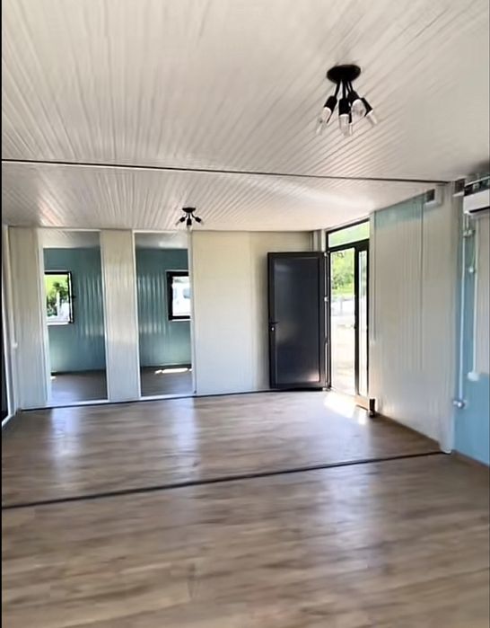 Producatori de case pe structura metalica invelite cu panou sandwich