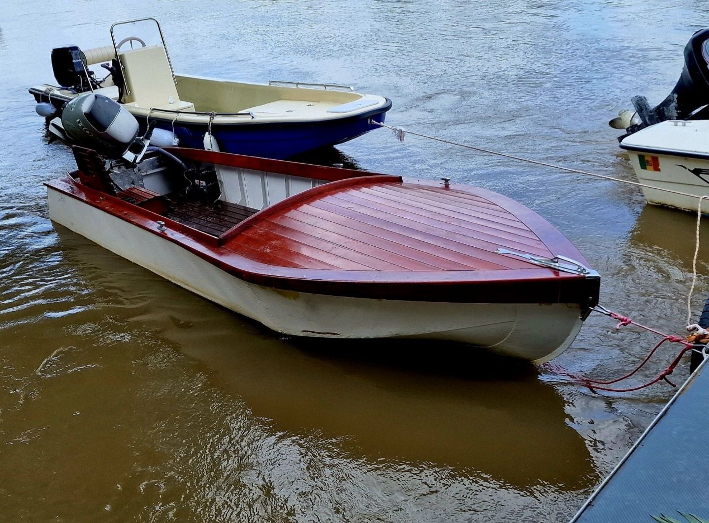 Barca Aluminiu cu motor Honda 25 Cp
