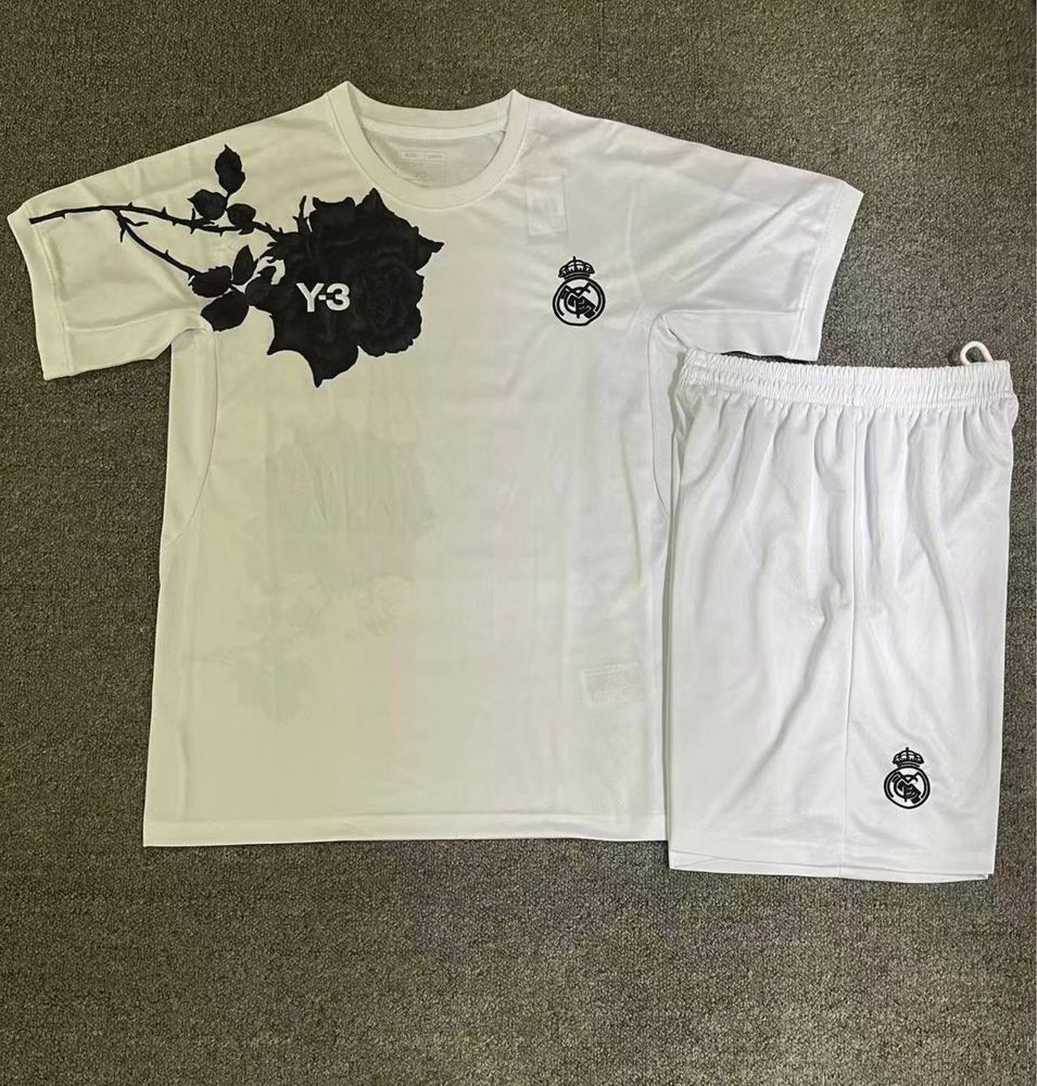 Futbol forma Real Madrid 8xil rangi bor