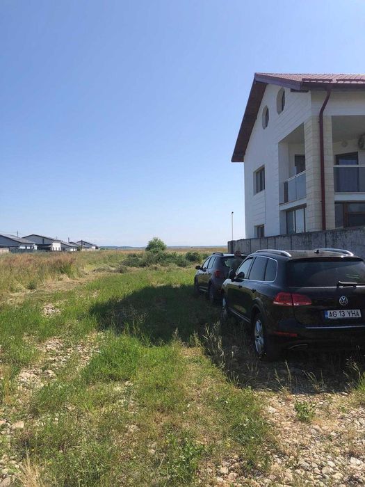 TEREN INTRAVILAN DE VANZARE (2,5 PARCELE) pentru constructie casa