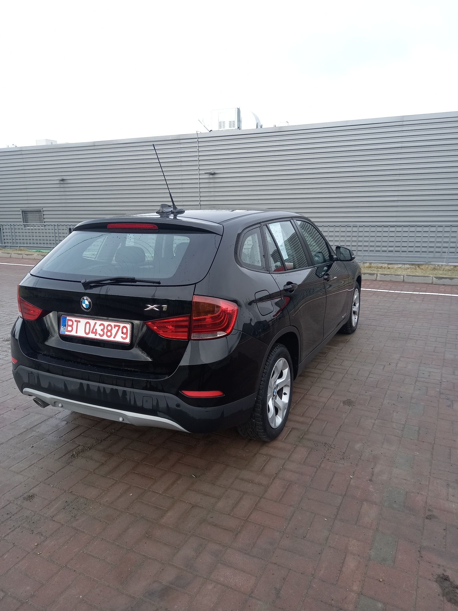 Vând Bmw X1 Sdrive