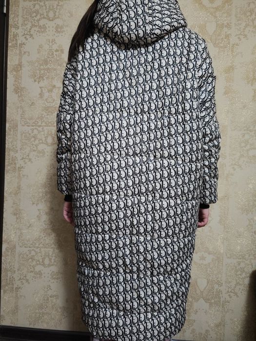 Продаётся тёплая зимняя куртка