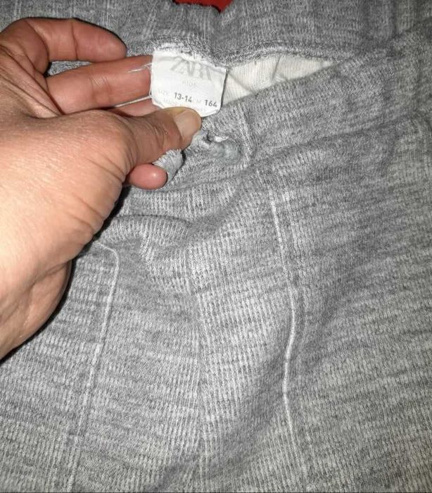 Отличен комплект  Zara и Disney за ръст 164