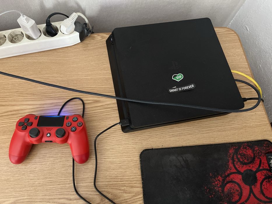 Playstation 4 slim 1tb