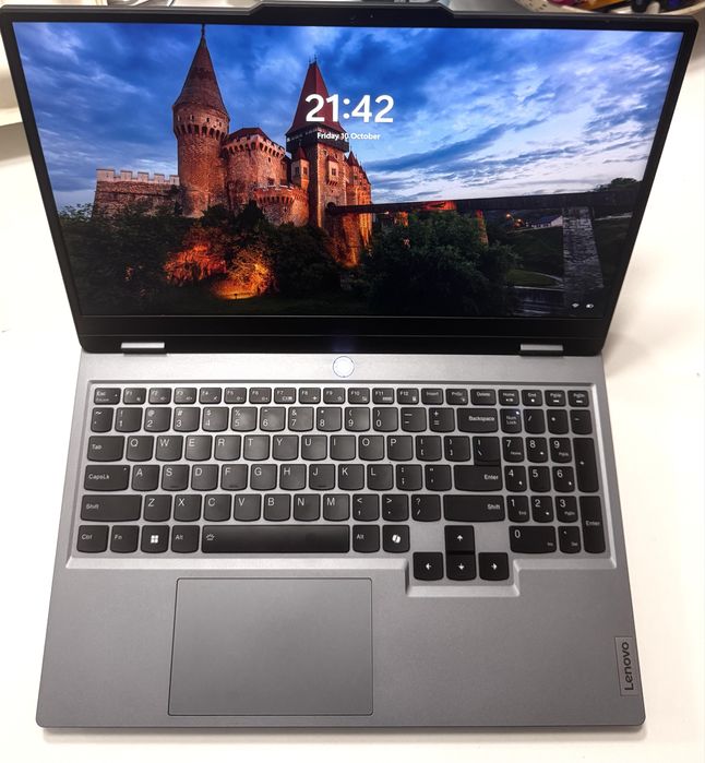 Laptop Lenovo LOQ 15IRX9