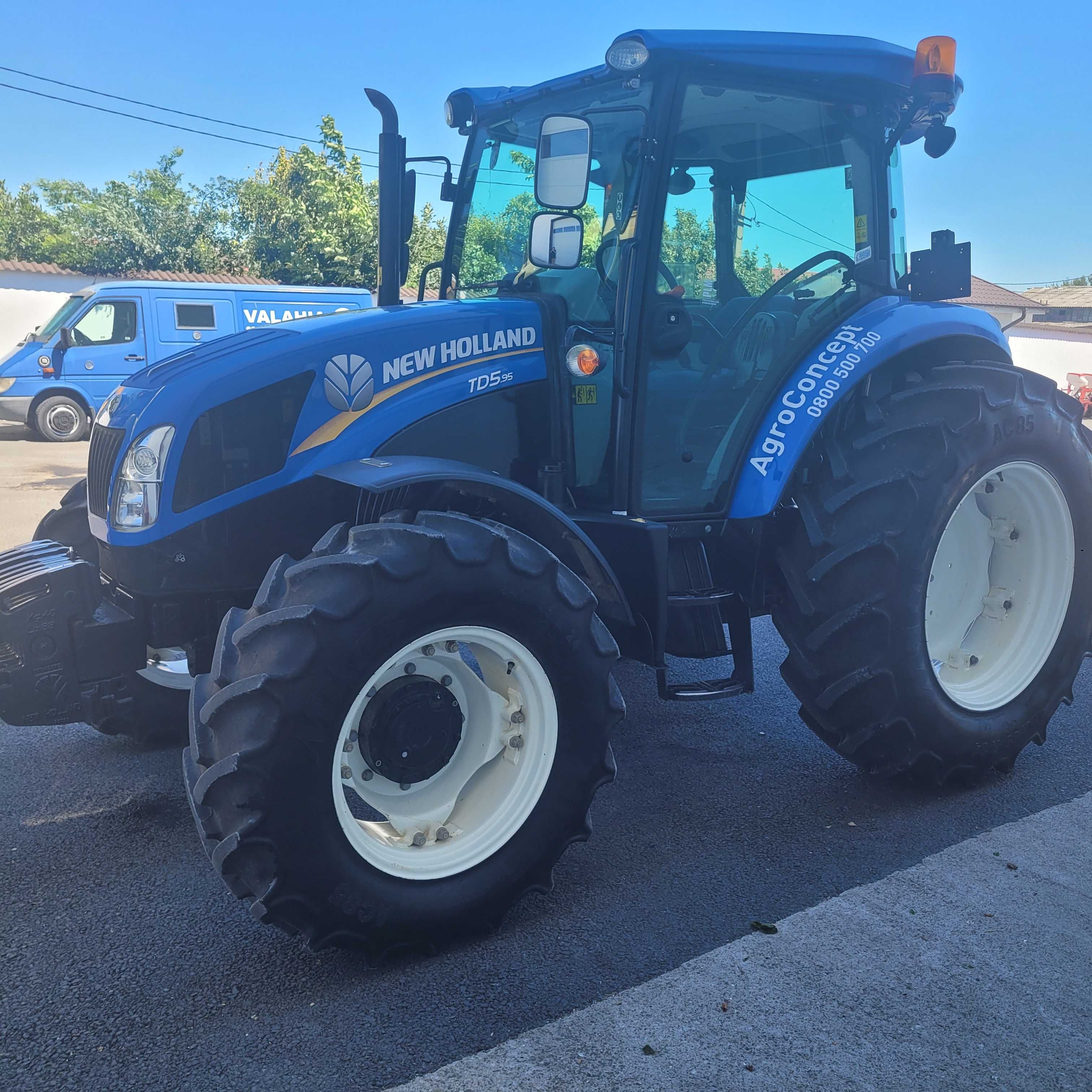 Tractor New Holland  TD 5.95
