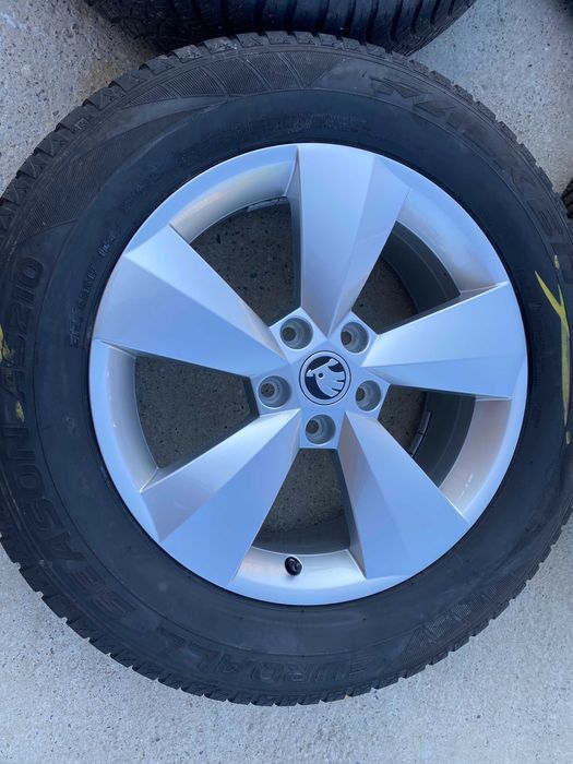 Jante originale Skoda 17 cu anvelope de iarna