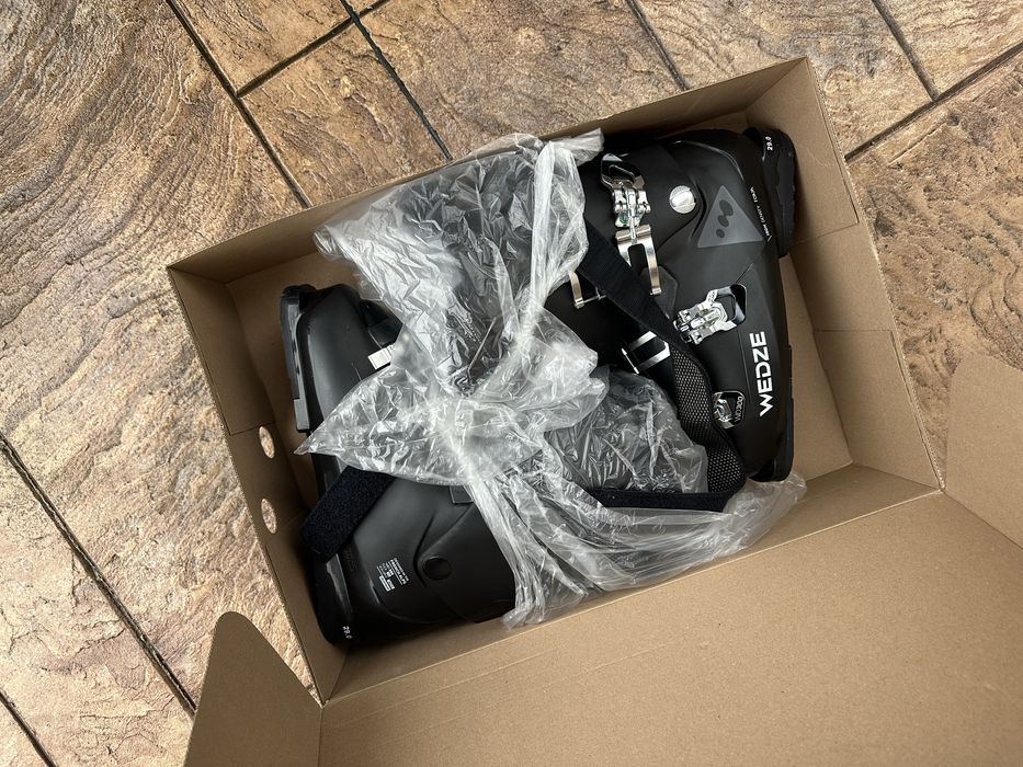 Clapari Wedze size 29/29,5 noi flex 70