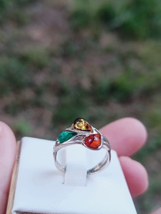 Vechi inel din argint de 925 cu trei pietre, Danemarca