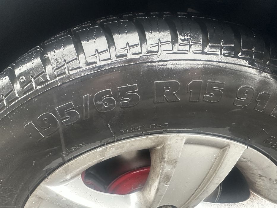 Roti originale Skoda cu anvelope de iarna