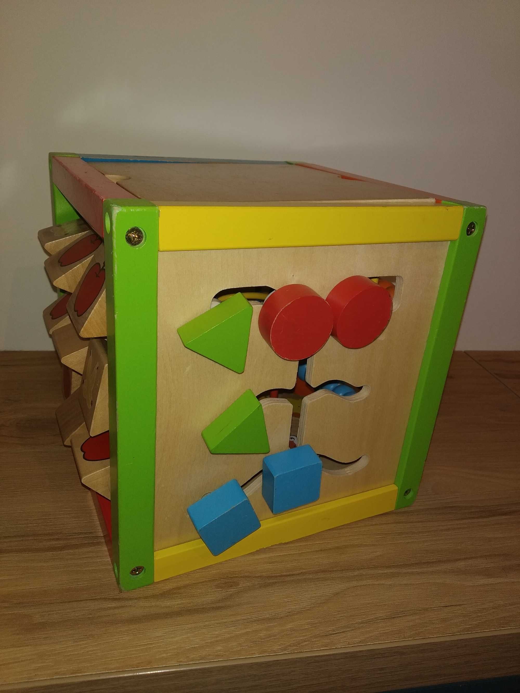 Дидактически куб +  дървени влакчета