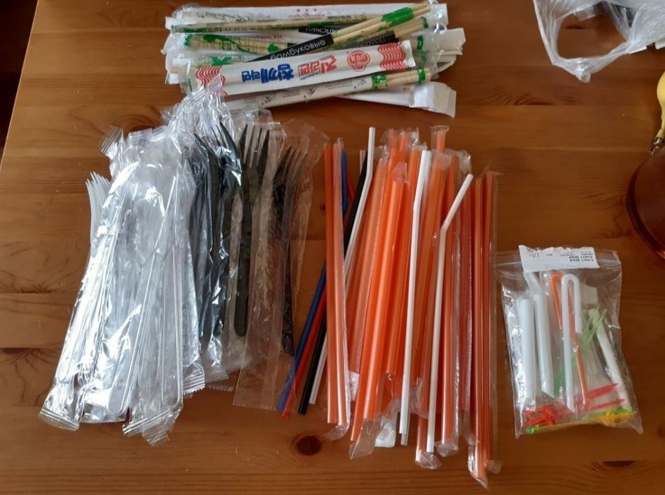 продам одноразовые вилки, трубочки, палочки