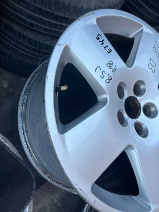 Джанта AUDI A8 D3 4E0601025M 8.5Jx18 ET45 5x112