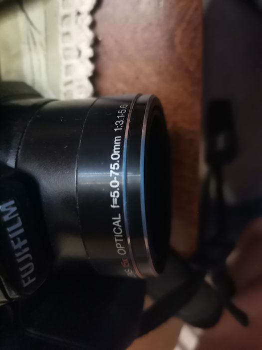 Фотоапарат Fuji film Fine pix S 1600