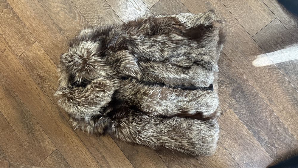 Елек с естествен косъм