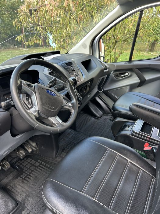 Ford transit custon