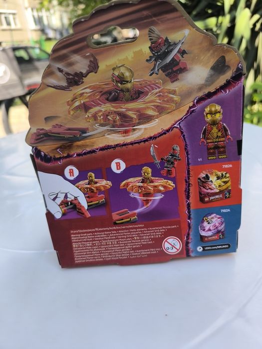 Продавам фигурка на Ninjago "Dragon Rising".