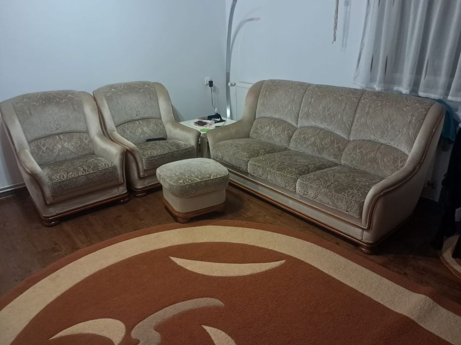 Canapea cu fotolii