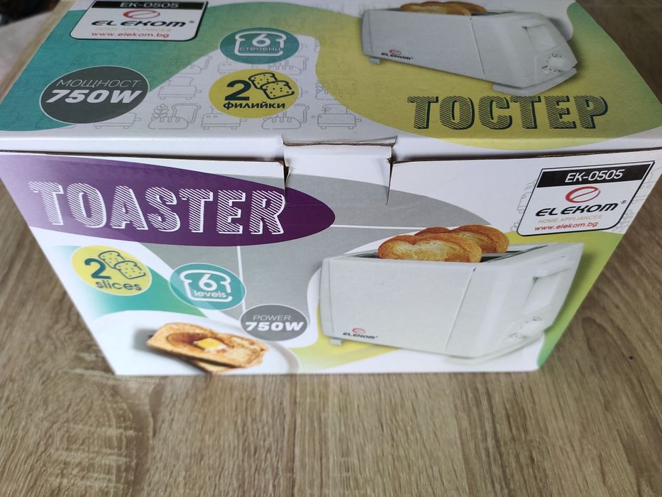Продавам тостер Elekom