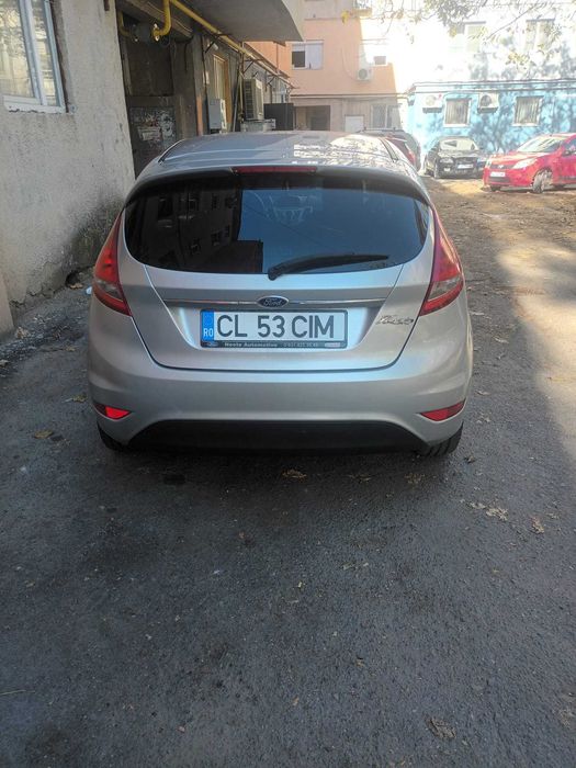 Ford fiesta 1.4 benzina plus GPL