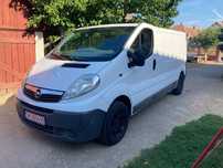 Opel Vivaro modelul lung euro 5