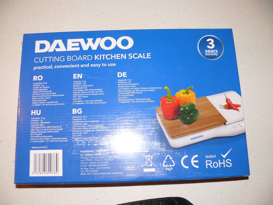 Cantar de bucatarie cu tocator marca Daewoo model DKS10W