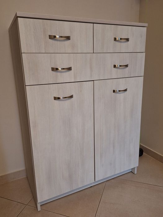 Обзавеждане за антре