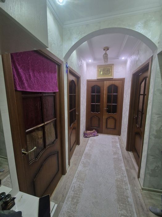 Есік сатылады, жағдайы жақсы.