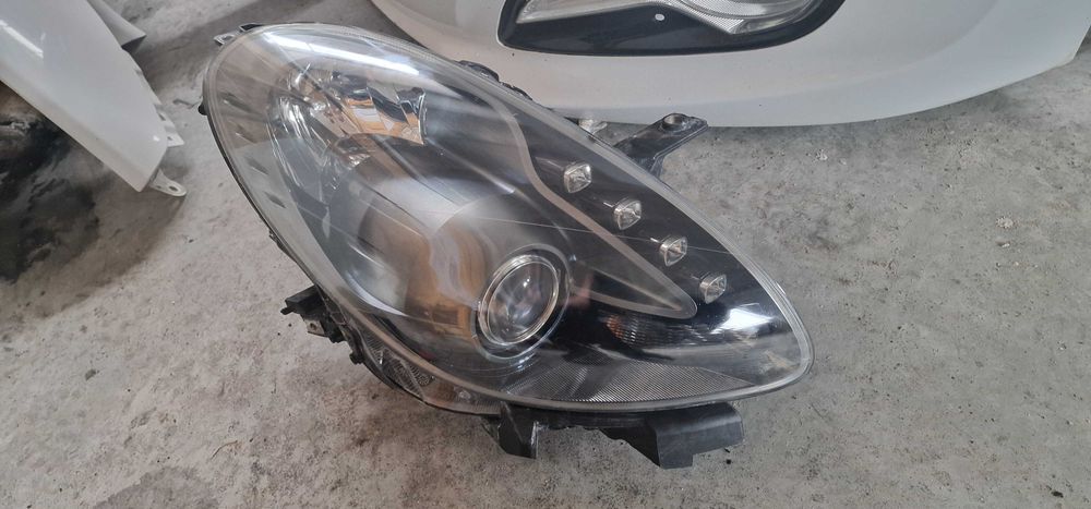 Far Dreapta Alfa Romeo Giulietta Xenon