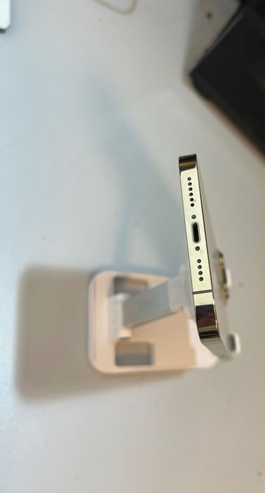 Telefon iPhone 13 Pro Max,Gold, 128GB,baterie 83%,liber in orice retea