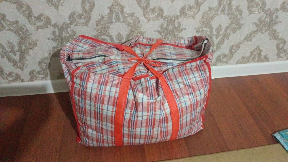 Тегін киілген таза күйдегі қыстық-күздік киімдер беріледі