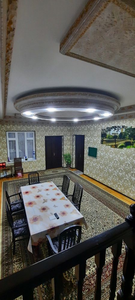 Sergeli Honabod. 3.08 sotix uy sotiladi. Uy uglavoyda joylashgan