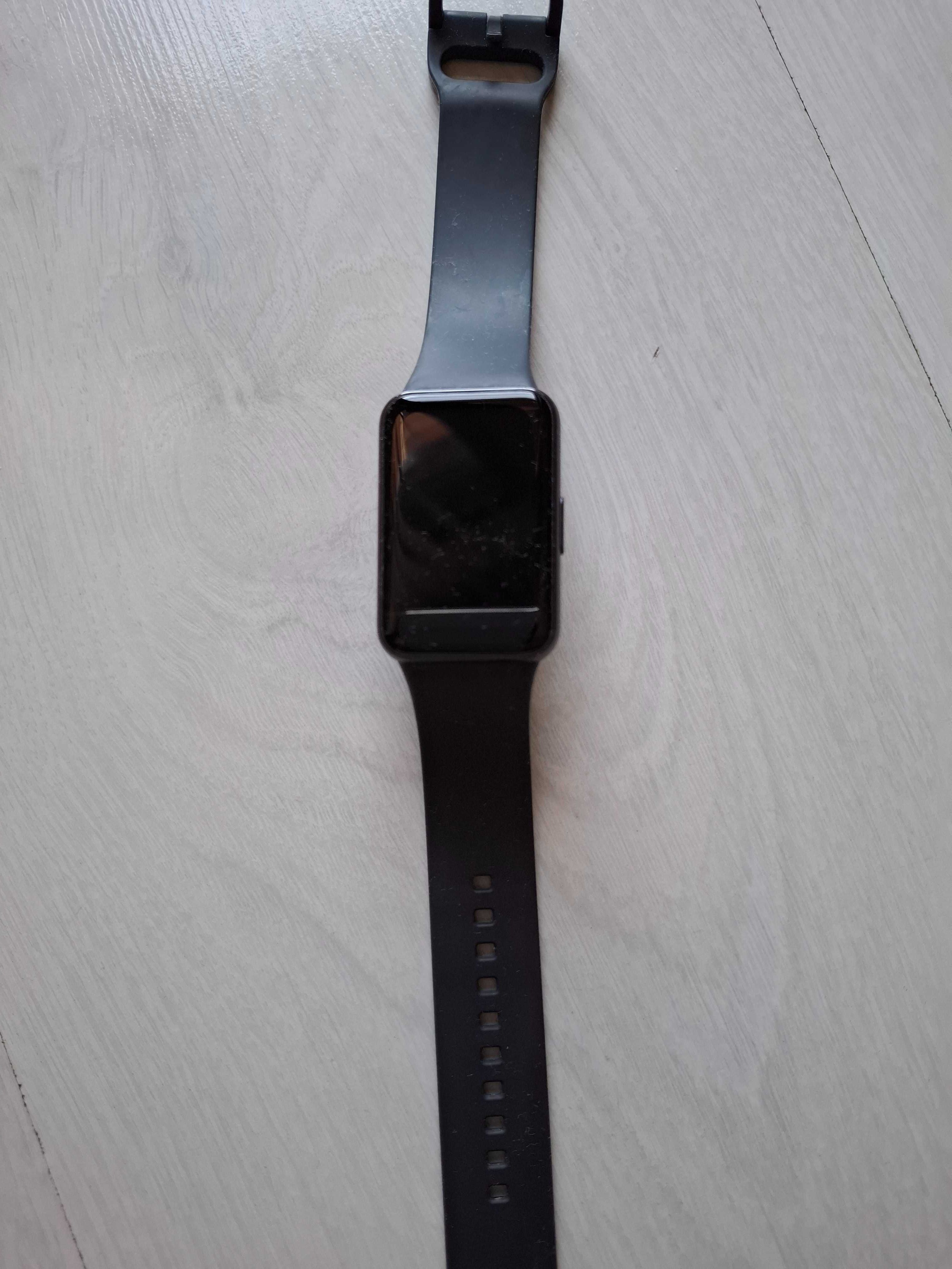 Смарт часовник samsung  galaxy fit 3
